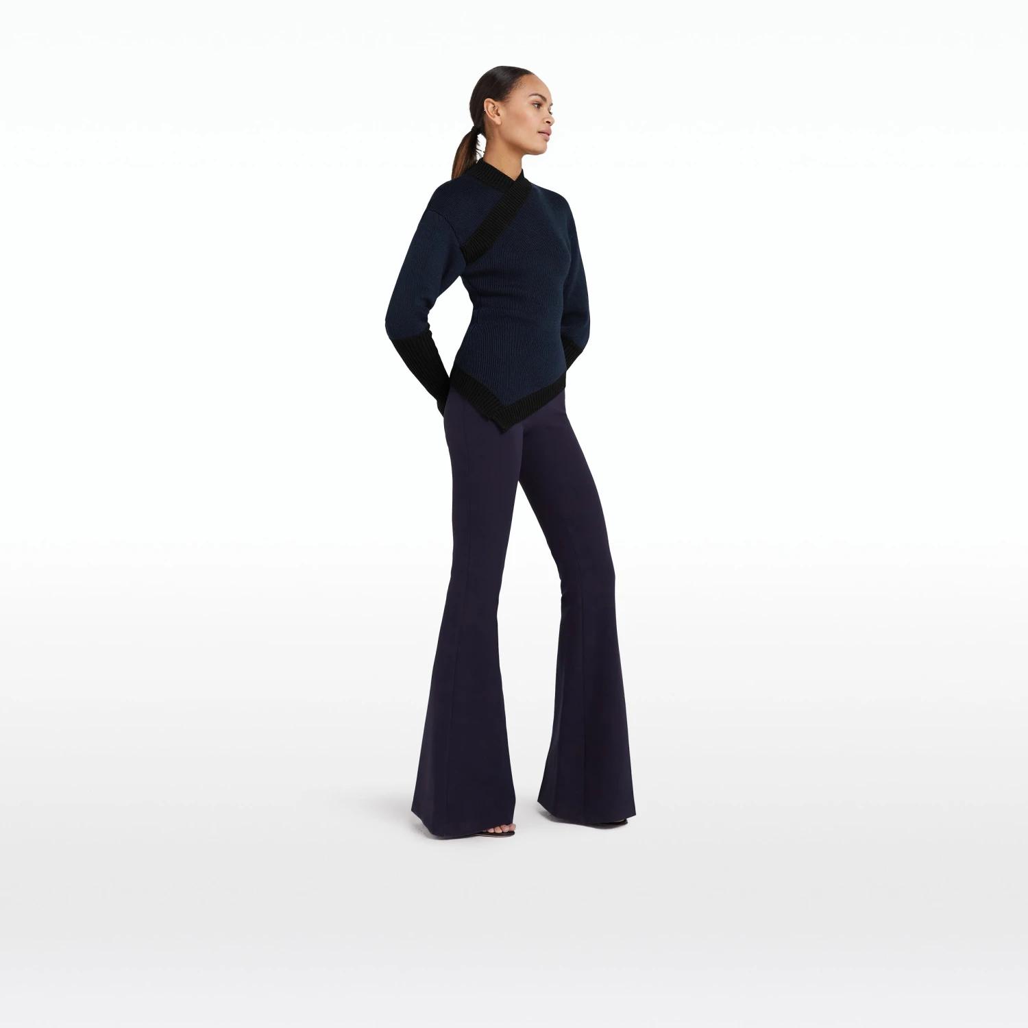 Genie Knit In Navy & Black - Image 5