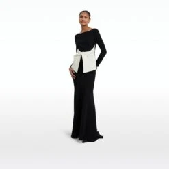 Tayla Black & Ivory Top -Cheap dresses store PF22 T475.1 HC BLACK IVORY SK75.1 HC BLACK ECOM si 2500x2500 square