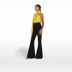 Apolonia Canary Top -Cheap dresses store SS22 T466.1 GEO CANARY P39.1 HC BLACK MODEL si 2500x2500 square