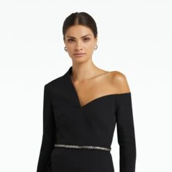 Brielle Black Top With Embroidered Belt -Cheap dresses store SS23 T521.1 BE68.1E71 HC BLACK MD EMB GUNMETAL.SK33.1 HC BLACK ECOM d1 2500x2500 square